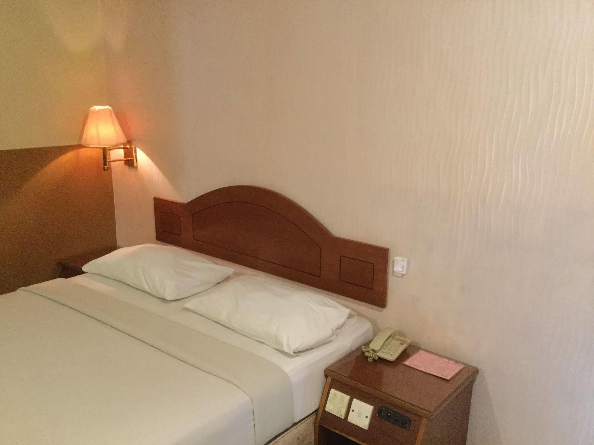 Batam Star Hotel מראה חיצוני תמונה