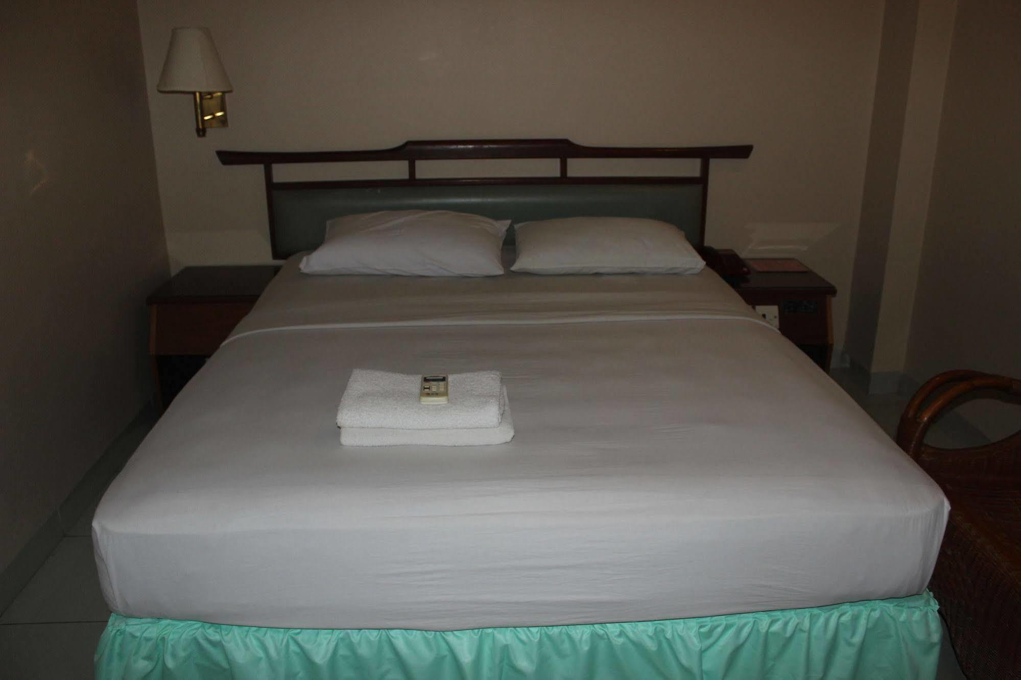 Batam Star Hotel מראה חיצוני תמונה